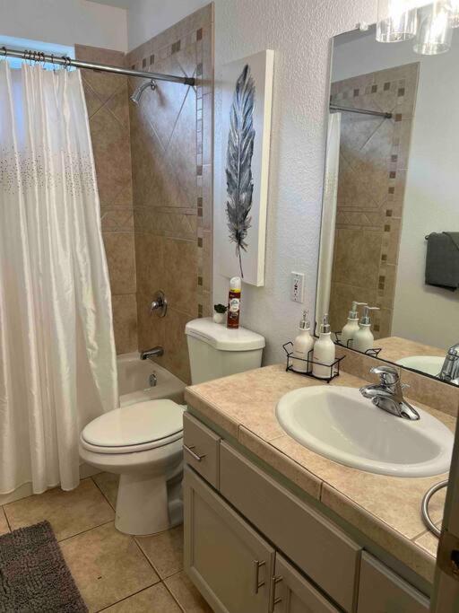 Spacious Getaway! Pool, Spa, Sleeps 9 Lake Havasu City Exterior foto